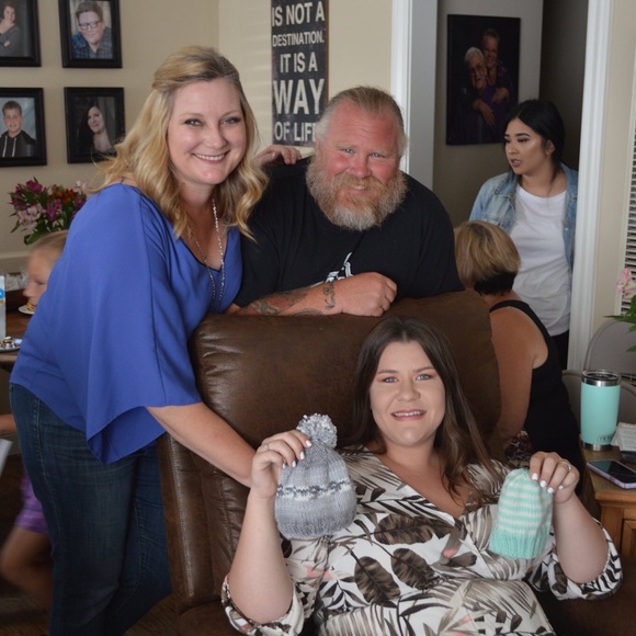 Meet your Posher, Becky - Picture 3 of 3